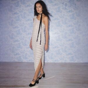 NWT Kimchi Blue Size S Rita Ruffle One-Shoulder Midi Dress in Tan